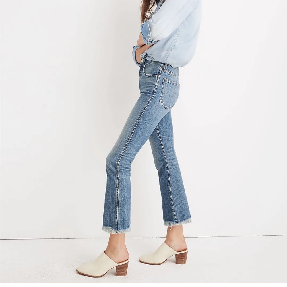 MADEWELL JEANS SIZE 27 -Cali Demi-Boot Jeans in Comfort Stretch:
Eco Edition